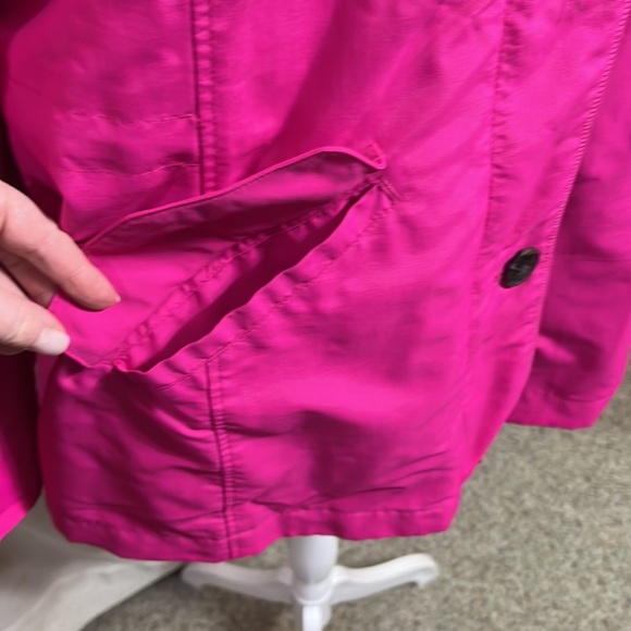 Lands End Light Weight Jacket - Picture 3 of 8